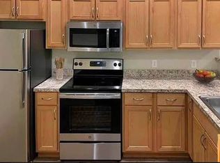 21-18 Broadway #5, Astoria, NY 11106