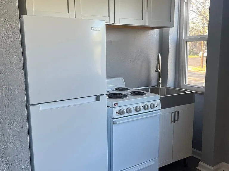 4060 Reading Rd — Photo 15