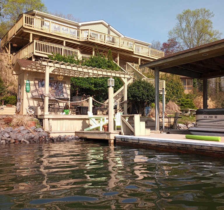 1st image of 145 Arden Ln