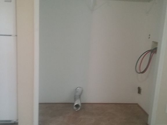 4th image of 1205 Wiltshire Ct