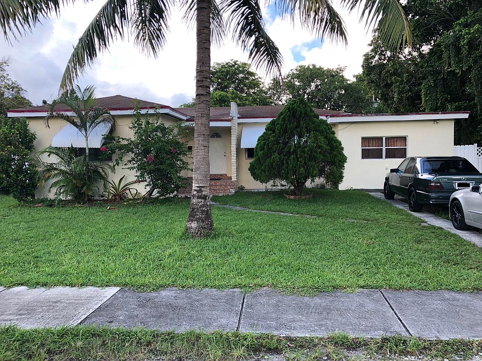 1st image of 1220 NE 130th St