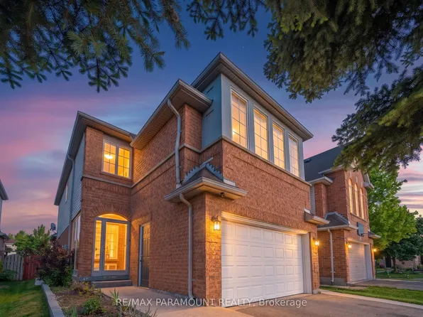 3 Squirreltail Way, Brampton, ON L6R 1X4