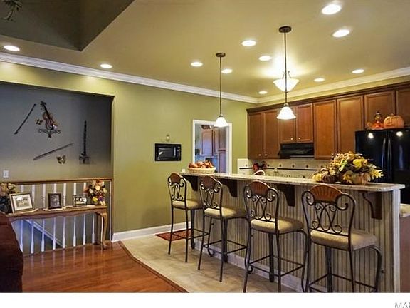 4th image of 5858 Roberts Ln