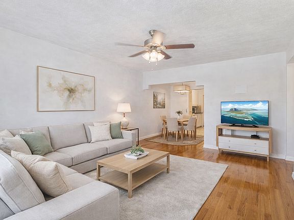 2nd image of 1712 Pierce St #3