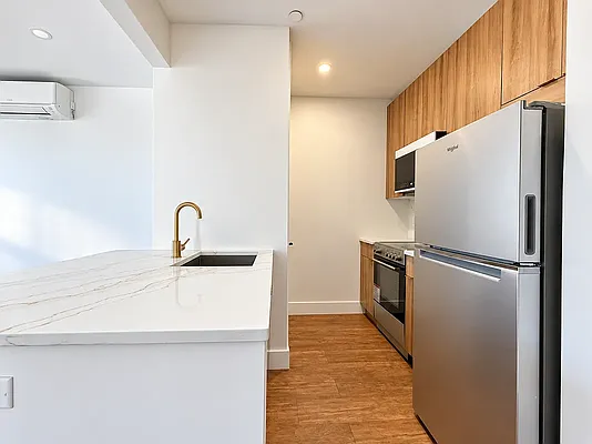 Kitchen, photo 2