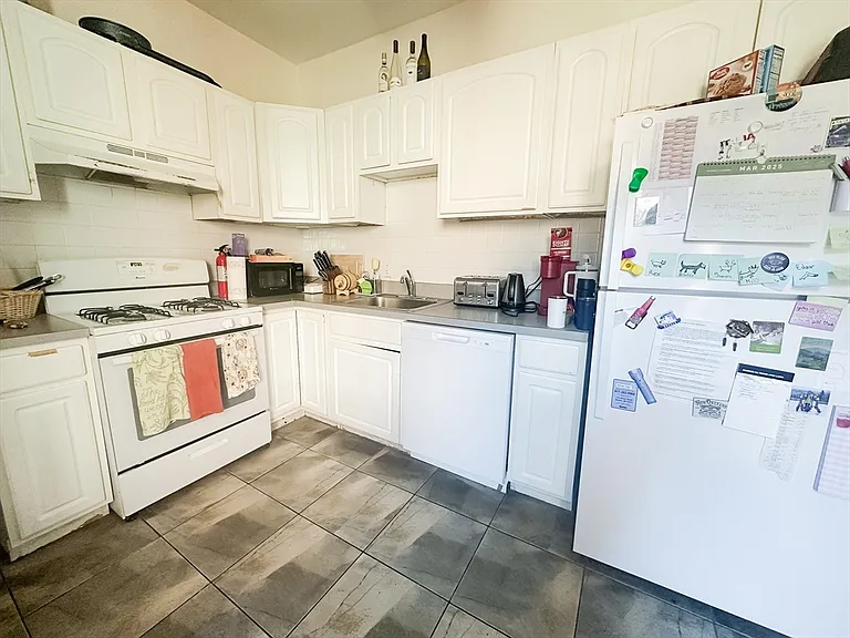 38 S Huntington Ave #3 — Photo 3