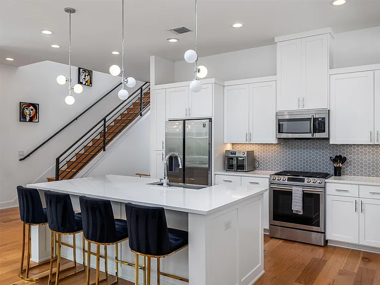 6309 Keegans Dr — Photo 14