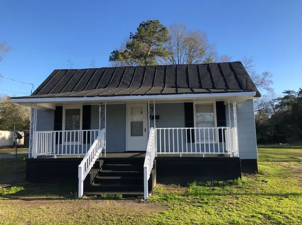1105 Tower Hill Rd, Kinston, NC 28501