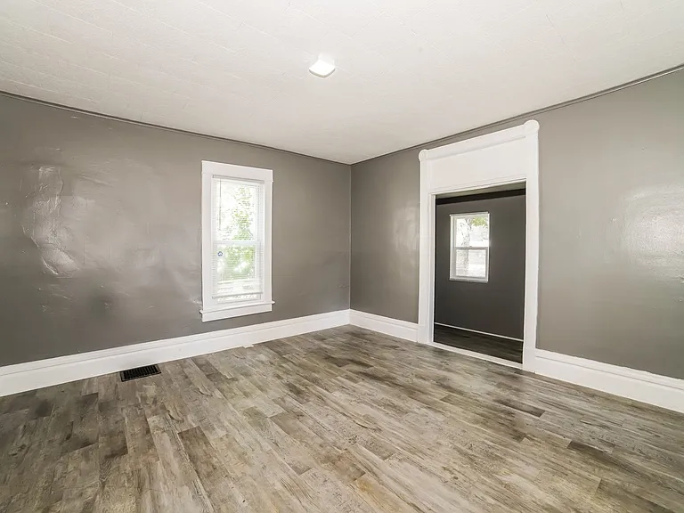 1756461_018_living_room_12928831.jpg
