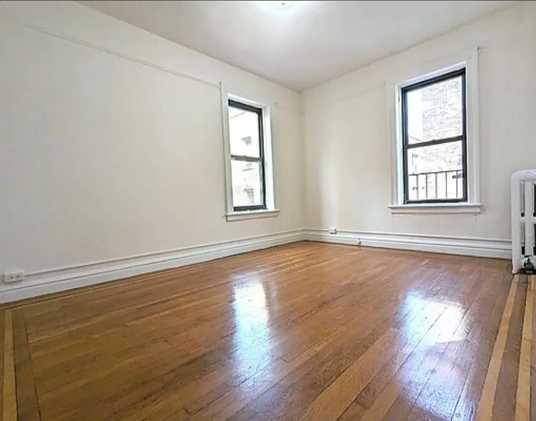 831 West 176th Street — Photo 3