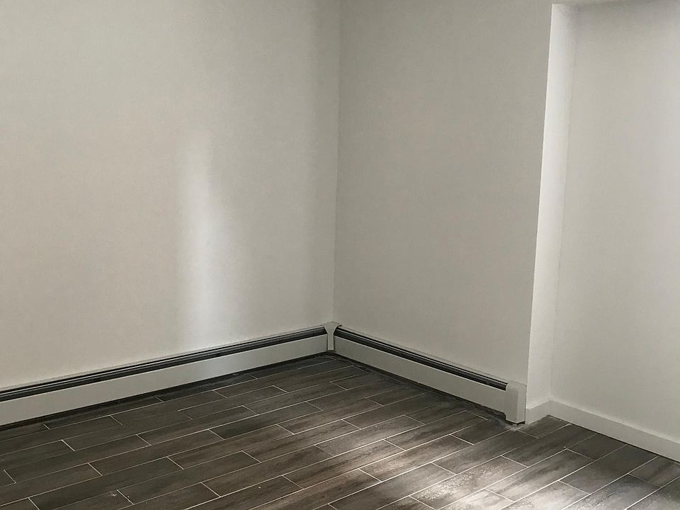 2nd image of 322 Beach 66th St Fl 1