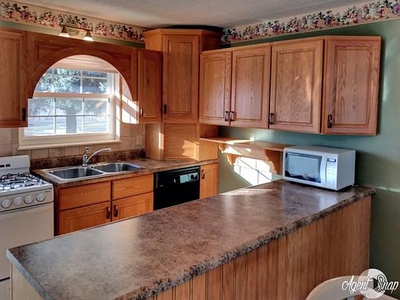 2nd image of 1800 Country Club Dr Unit 121
