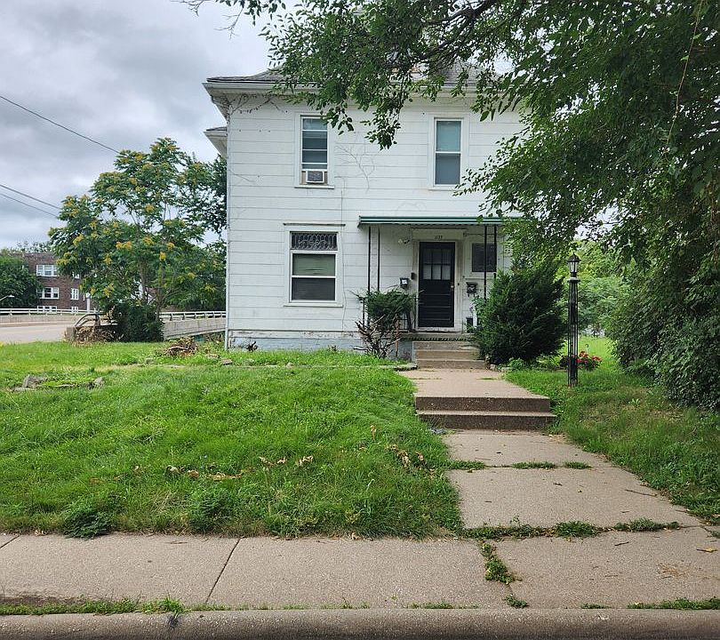 1st image of 1127 15th St #A
