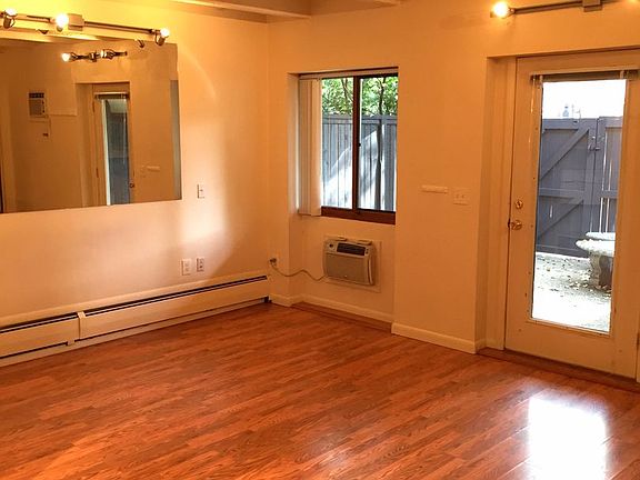 4th image of 505-555 Harvard Ln #8C