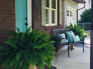 50 Riverview Dr, Petersburg, WV