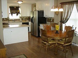 3rd image of 271 Doris Ann Ct