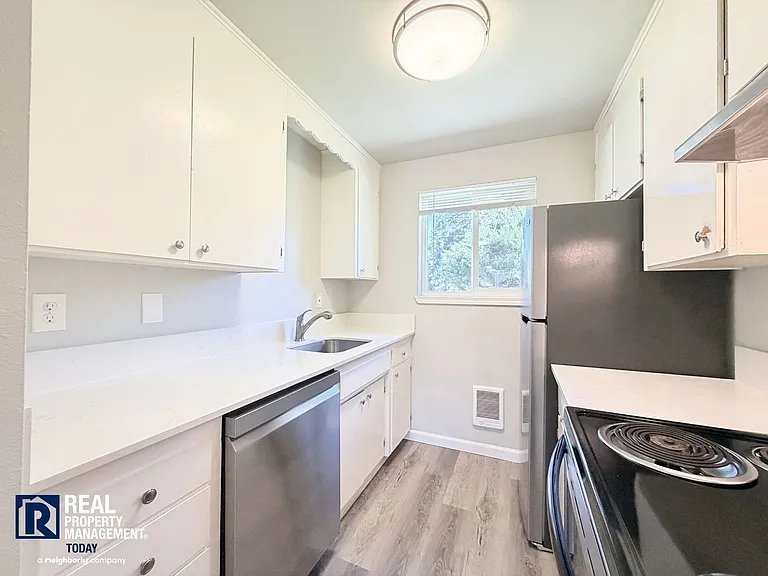 Elizabeth Anderson Apartments — Photo 5