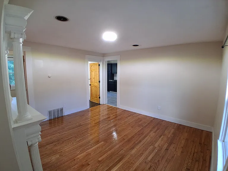 4 115th St #2R — Photo 8