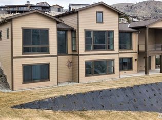 129 Apple Ave, Chelan, WA 98816