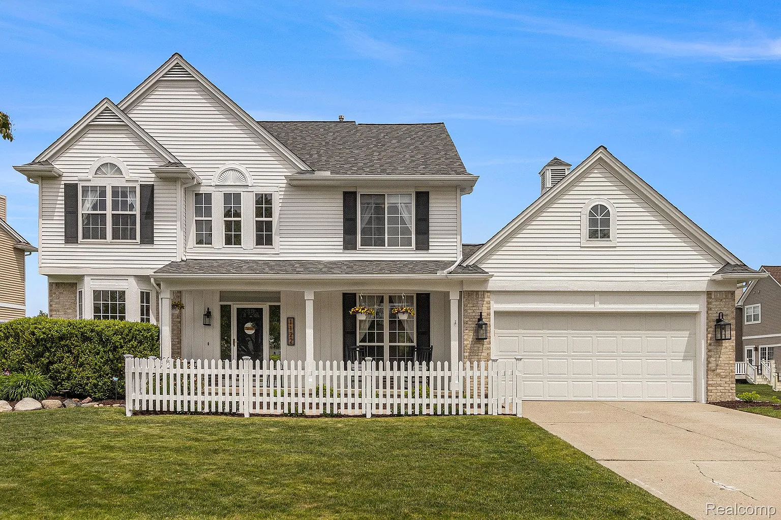 1122 Colt Dr photo 1