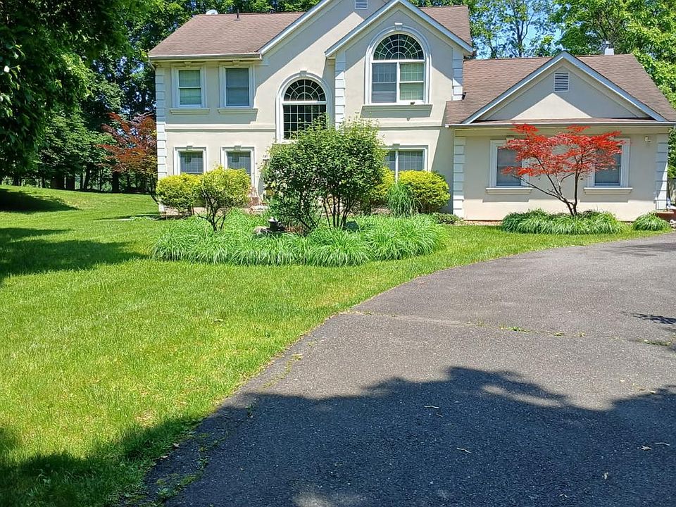 1st image of 92 Scotland Hill Road