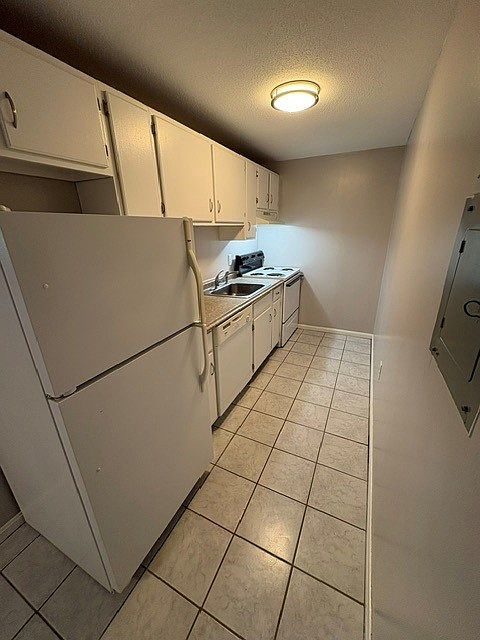 1st image of 290A Berlin St #110