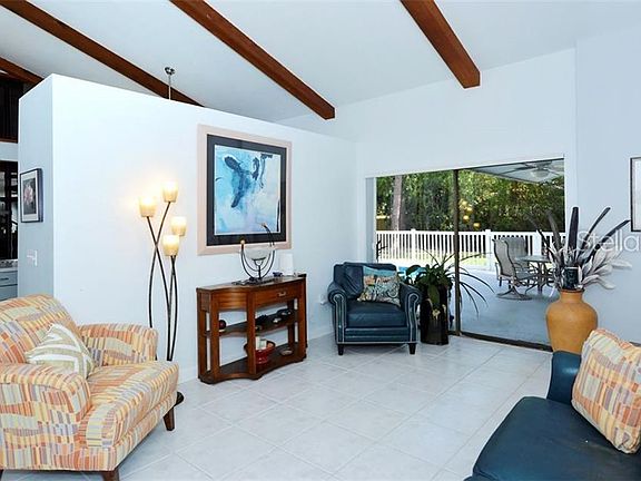 4th image of 2843 Northwood Way