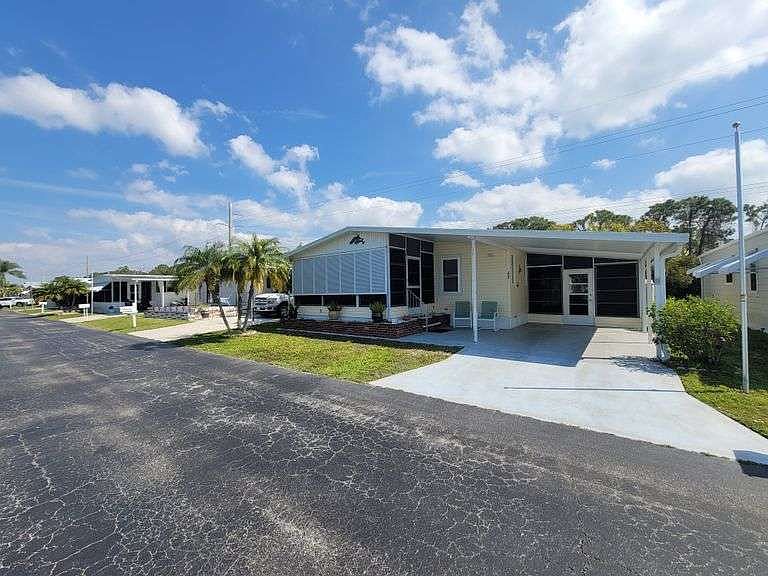 1st image of 222 Palm Air Dr