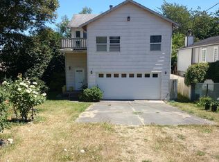 5634 32nd Ave SW, Seattle, WA 98126