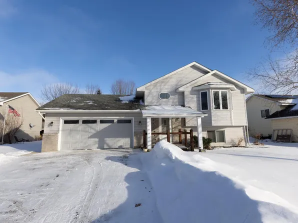 282 Fieldcrest Ave, Montrose, MN 55363