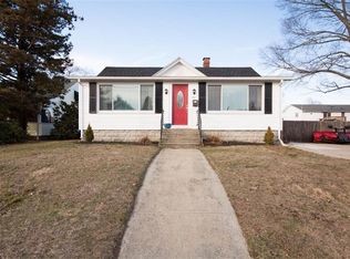 62 Promenade St, Riverside, RI 02915