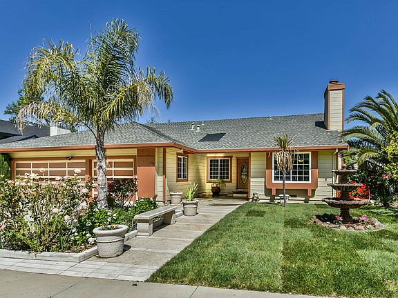 3rd image of 598 Touriga Ct