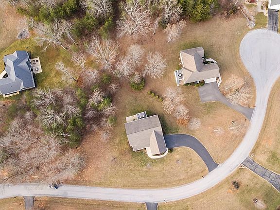 3rd image of 1118 Marie Dr
