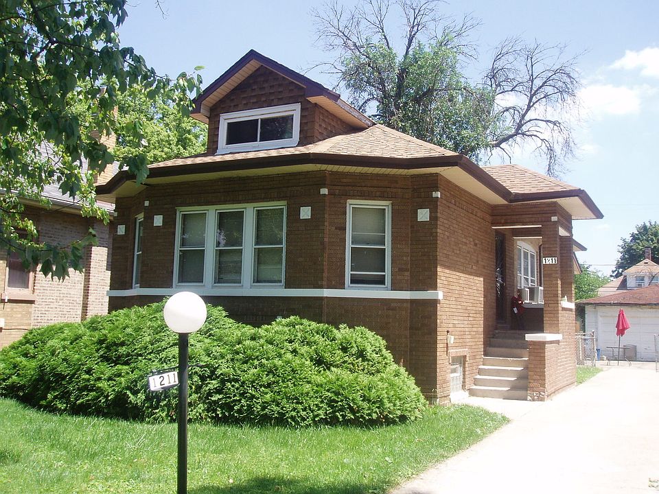 1st image of 1211 S 15th Ave