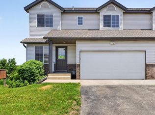 1023 Petra Ct SW, Pine Island, MN 55963