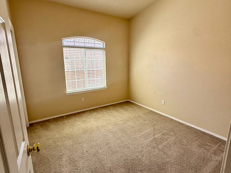 5511 Payson Ct NW — Photo 14