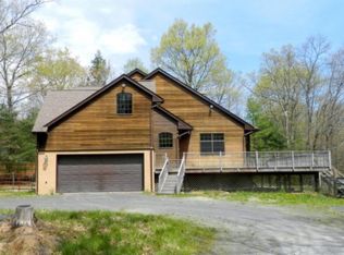 1094 Milford Rd, Dingmans Ferry, PA 18328
