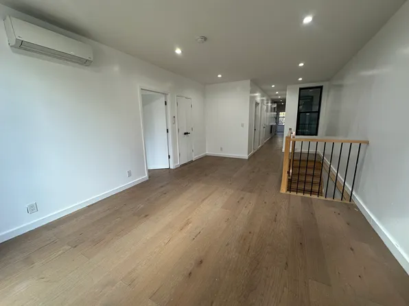 1928 Linden Street image 5 of 18