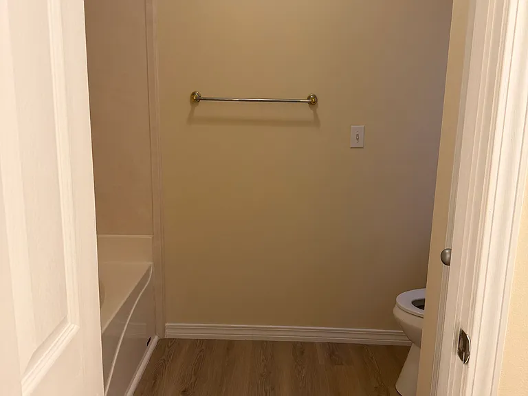 7558 Elizabeth Dr — Photo 6
