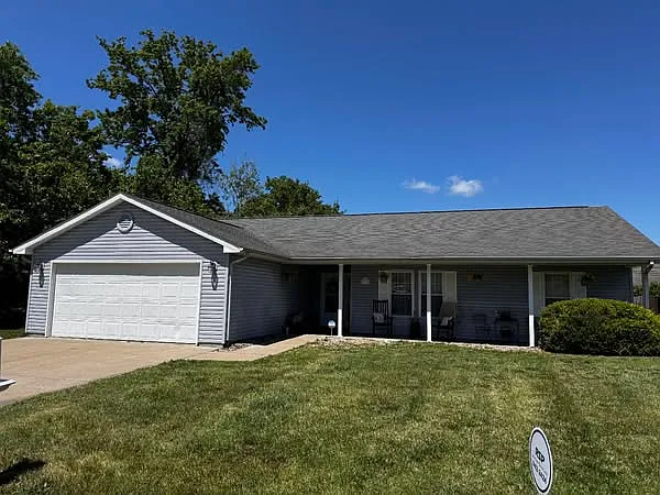 3 bed, 1362 sqft, $1,800 — Photo 1