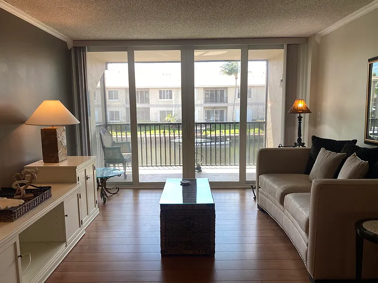 1 Royal Palm Way #201 — Photo 14
