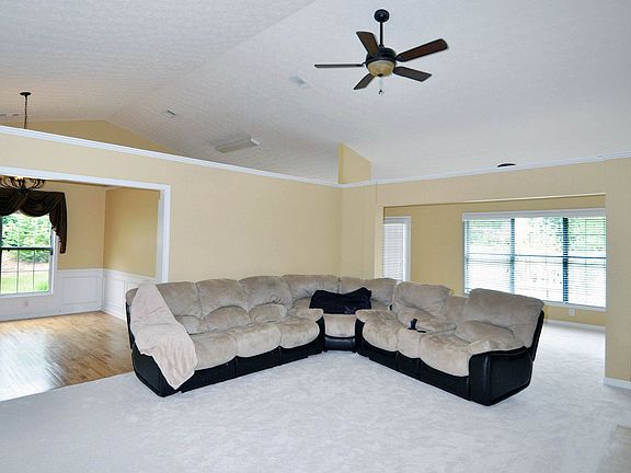 Vaulted family Room
