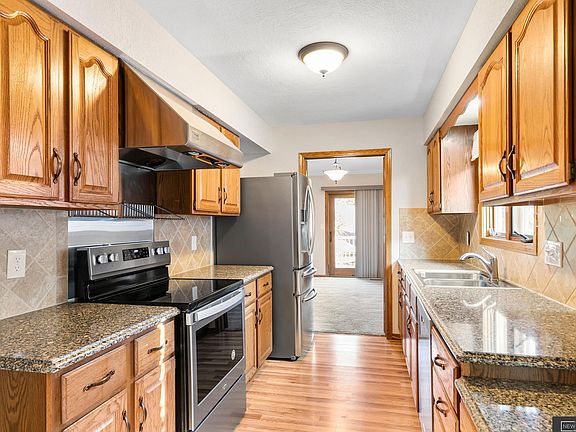 3rd image of 6424 Westminster Ct
