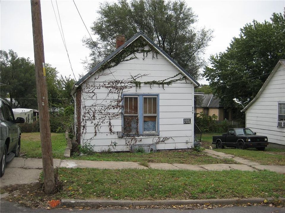 2nd image of 809 S 20th St