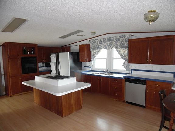 3rd image of 1167 B Hamilton Lane