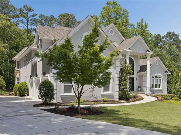 245 Plantation Way, Roswell, GA 30075