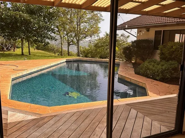 1139 Kamookoa Pl, Honolulu, HI 96825