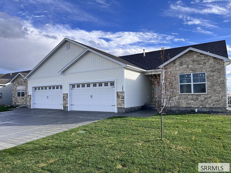 1st image of 360 Copper Bell Dr