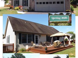 85 Osprey Ln, Falling Waters, WV 25419