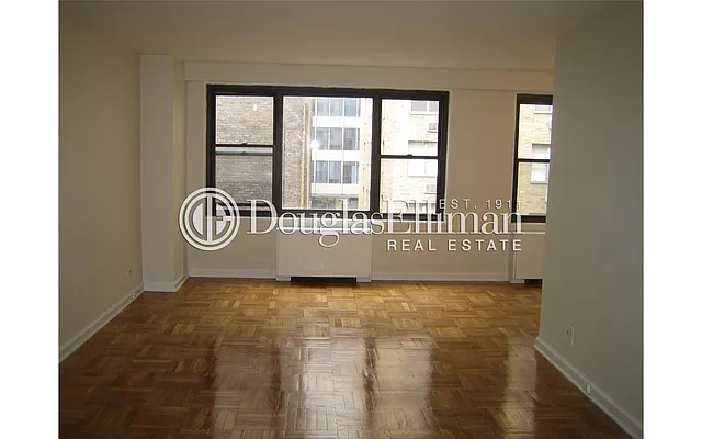 Rented by Douglas Elliman | media 15